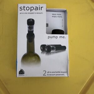 Bottle Stopper & Vacuum Preserver StopAir by Soiree Home Pack of 2